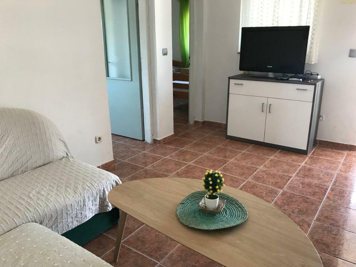 Apartmani Darija Vir Eksteriør bilde